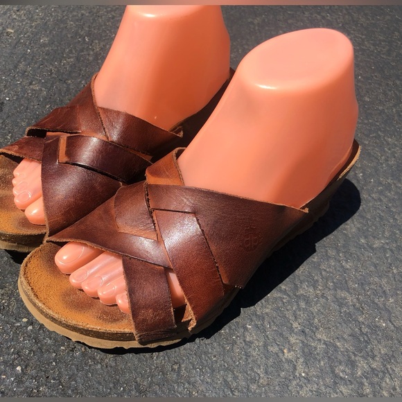 Yokono Women's  Brown Leather Cork Wedge Slip On  Crisscross Sandals Size 39/8.5 - Picture 2 of 14